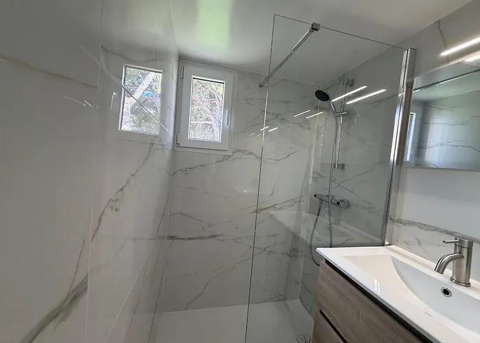 Location Cap Pinede Appartement *